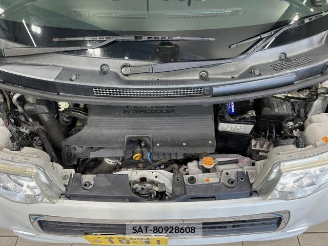 Daihatsu TANTO 2012-01 8363592-17