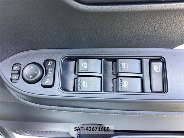 Daihatsu TANTO 2025-10 8363755-6
