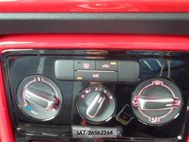 VolksWagen THE BEETLE 2018-03 8360853-10