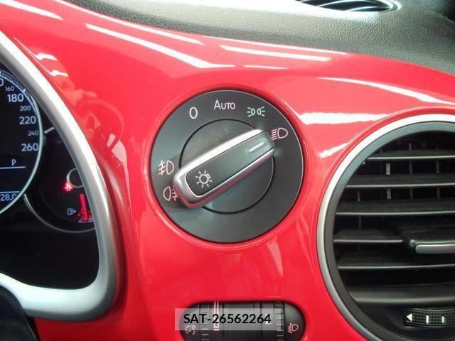VolksWagen THE BEETLE 2018-03 8360853-11