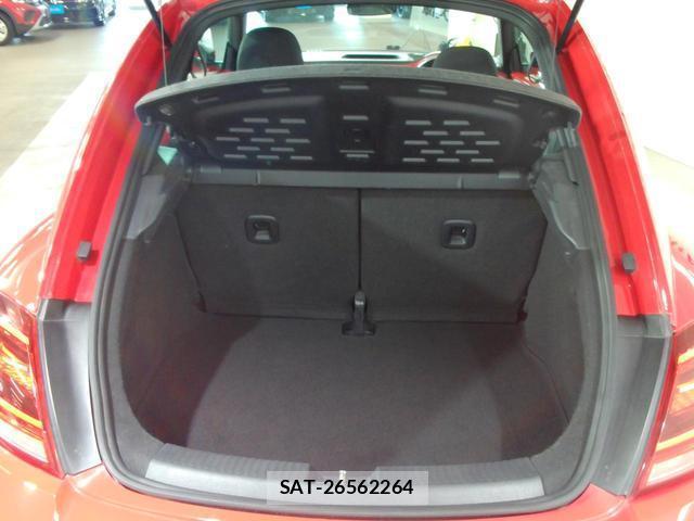 VolksWagen THE BEETLE 2018-03 8360853-17