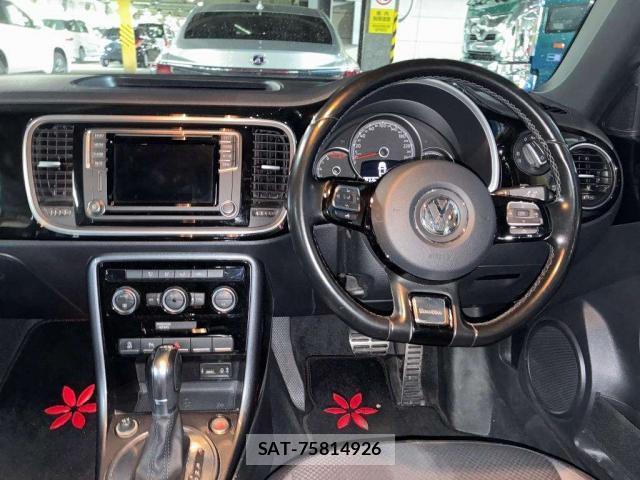VolksWagen THE BEETLE 2017-07 8362098-2