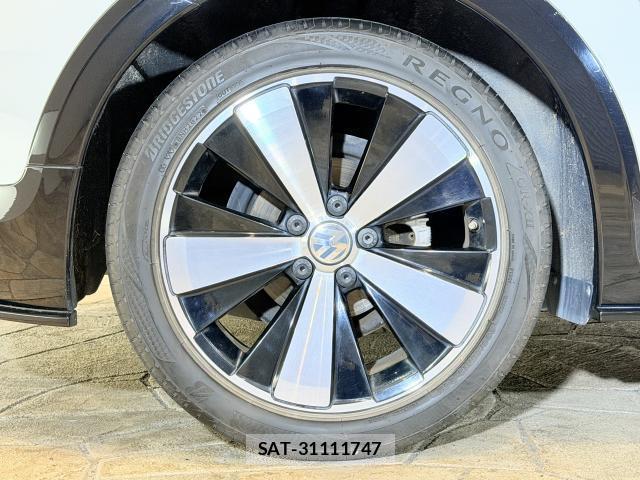 VolksWagen THE BEETLE 2019-01 8362467-8
