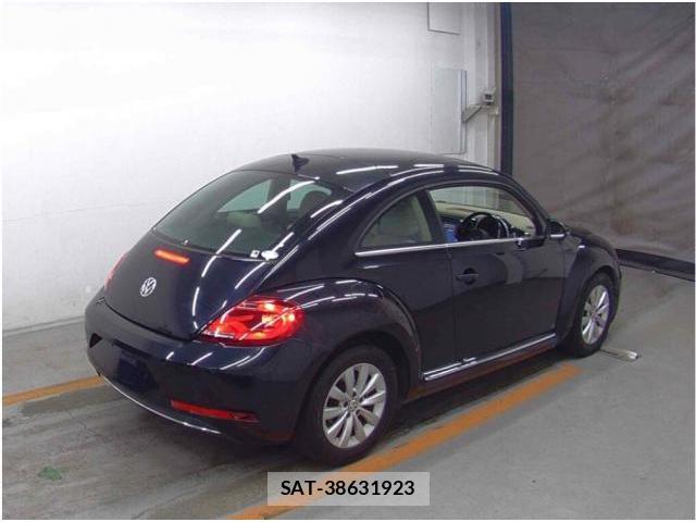 VolksWagen THE BEETLE 2017-04 8363495-4