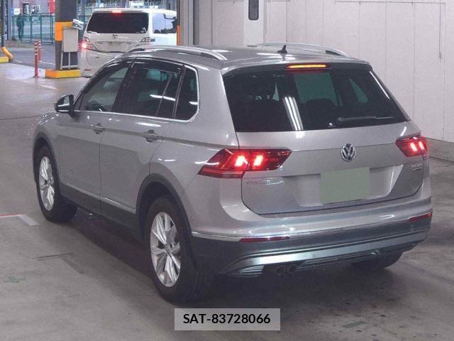 VolksWagen TIGUAN 2019-10 8362078-1