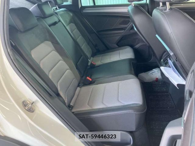 VolksWagen TIGUAN 2019-07 8362176-5