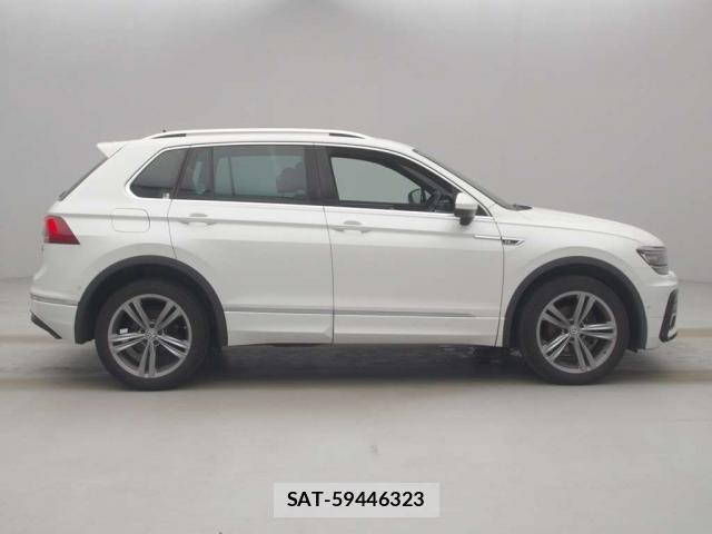 VolksWagen TIGUAN 2019-07 8362176-9