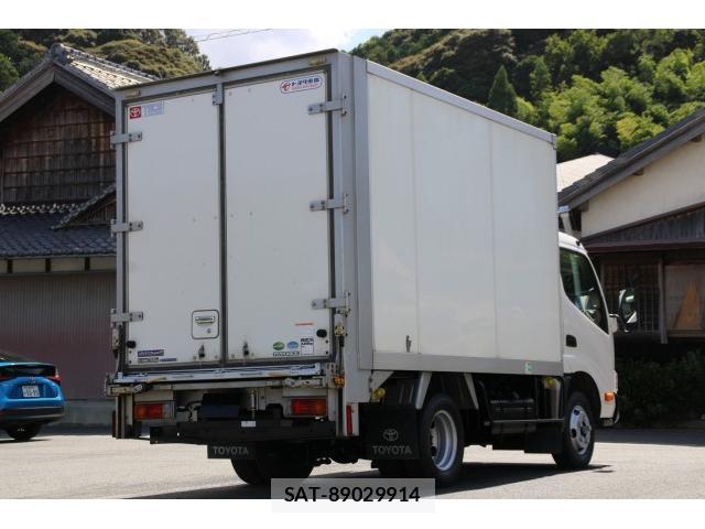 Toyota TOYOACE 2019-06 8362306-5