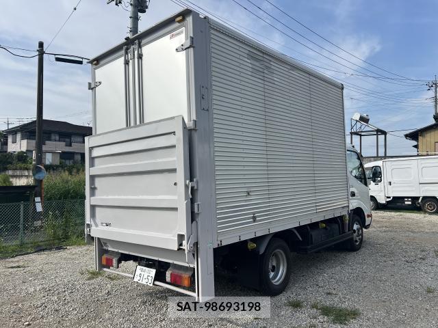 Toyota TOYOACE 2016-01 8363225-15