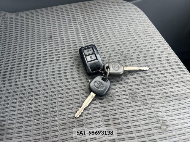 Toyota TOYOACE 2016-01 8363225-19