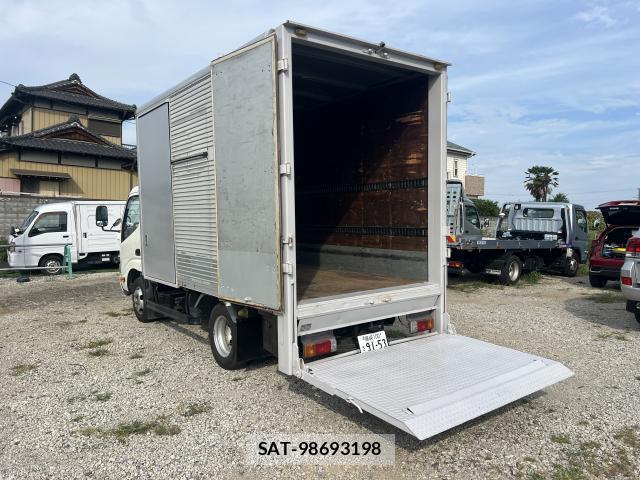 Toyota TOYOACE 2016-01 8363225-3