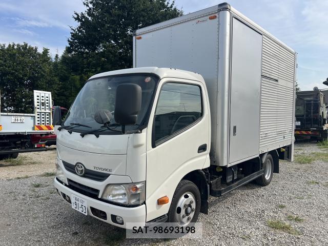 Toyota TOYOACE 2016-01 8363225-9