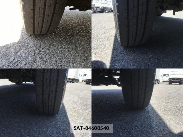 Toyota TOYOACE 2018-07 8363547-15