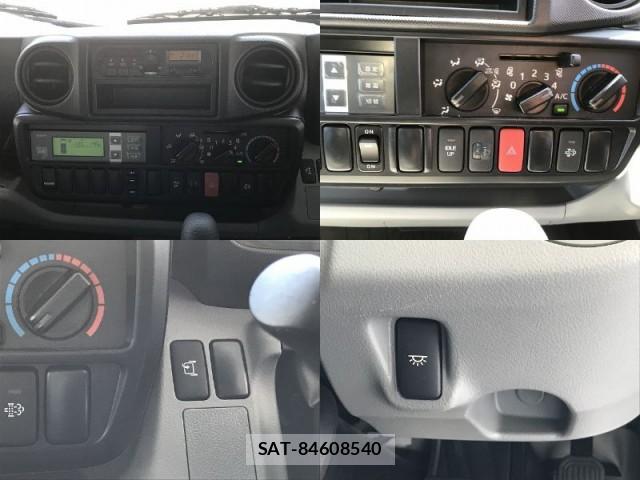 Toyota TOYOACE 2018-07 8363547-16