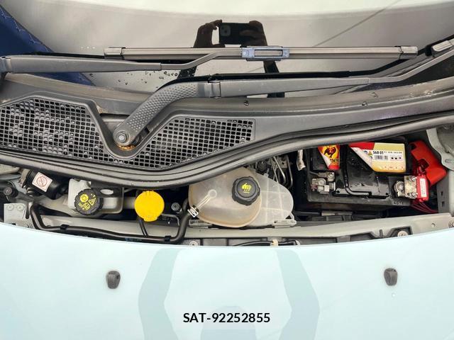 Renault TWINGO 2017-09 8360675-16