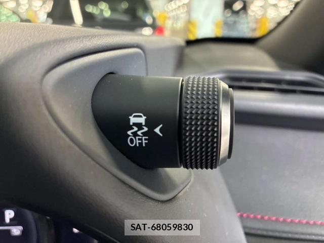 Lexus UX 2019-06 8362171-6