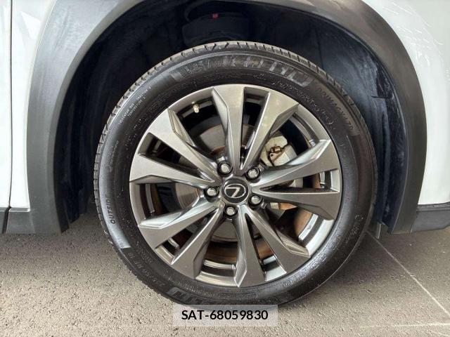 Lexus UX 2019-06 8362171-7