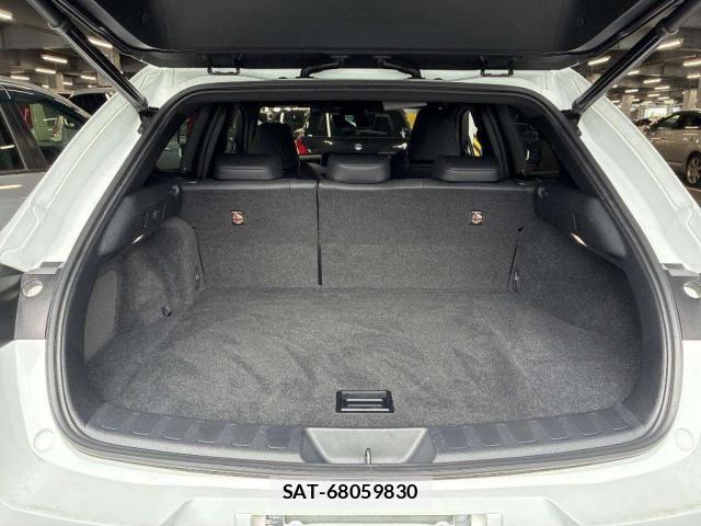Lexus UX 2019-06 8362171-8