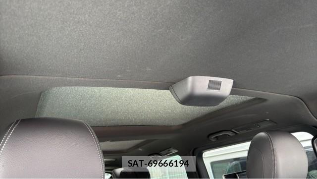 Mercedes Benz V-CLASS 2022-09 8362263-15