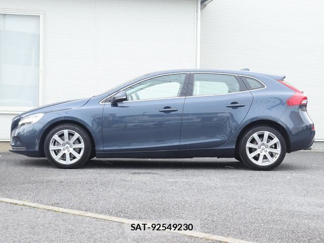 Volvo V40 2018-11 8360606-10