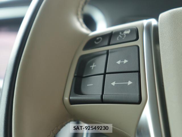 Volvo V40 2018-11 8360606-13