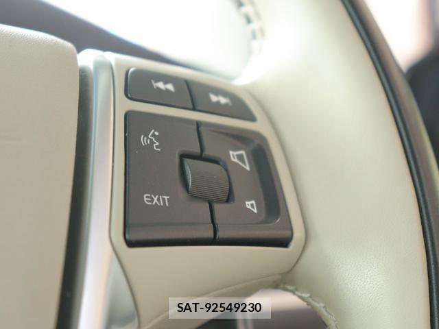 Volvo V40 2018-11 8360606-14
