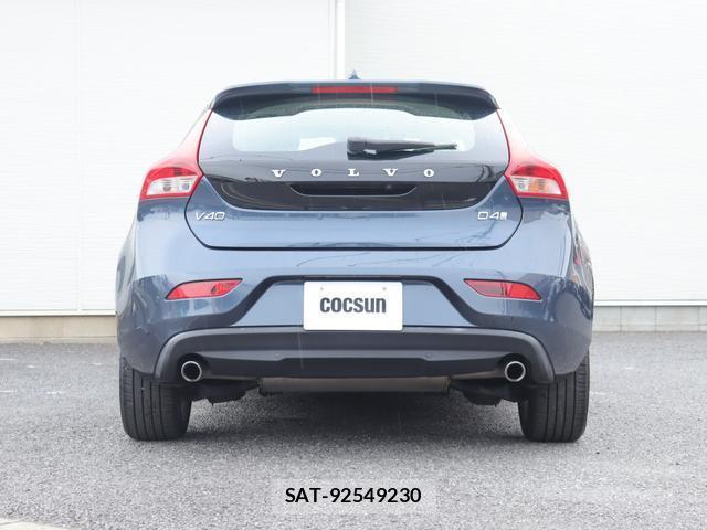 Volvo V40 2018-11 8360606-8