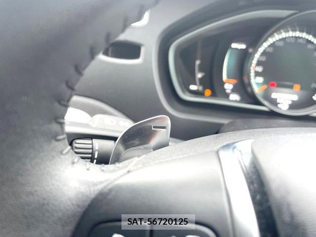 Volvo V40 2017-12 8361003-13