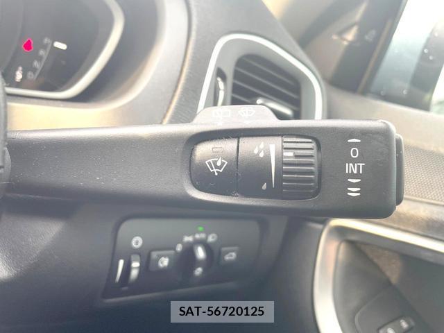Volvo V40 2017-12 8361003-5