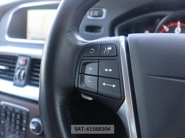 Volvo V40 2016-12 8361101-13