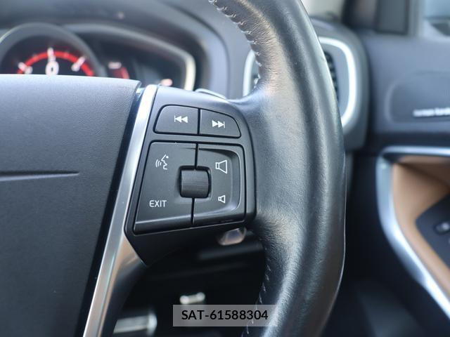 Volvo V40 2016-12 8361101-14