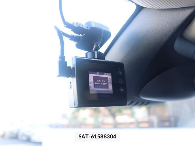 Volvo V40 2016-12 8361101-17