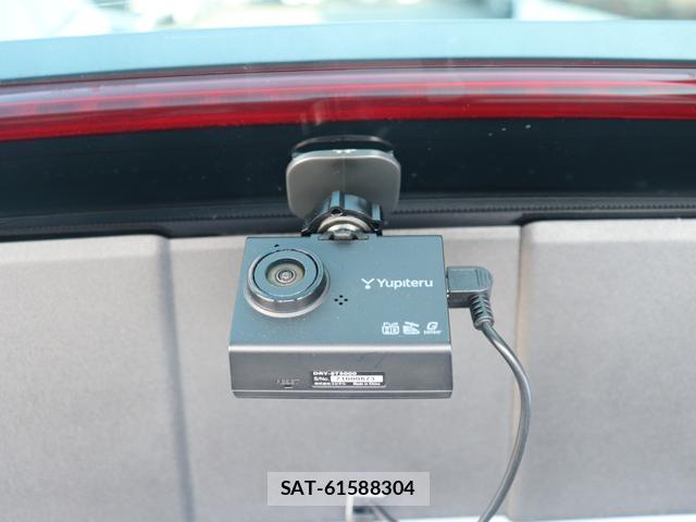 Volvo V40 2016-12 8361101-18