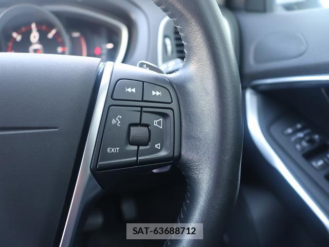 Volvo V40 2017-10 8361102-14