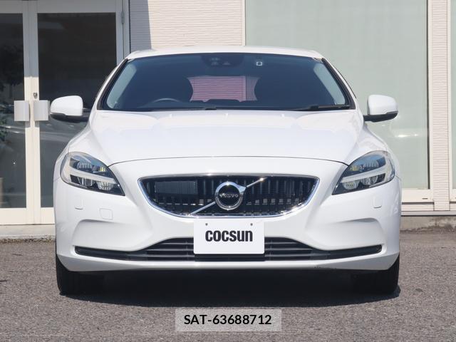 Volvo V40 2017-10 8361102-4
