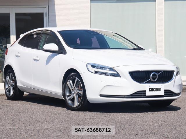 Volvo V40 2017-10 8361102-5