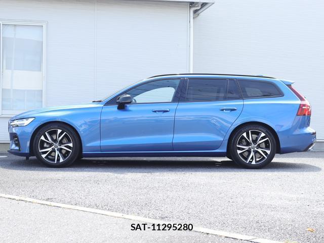 Volvo V60 2021-08 8360603-10