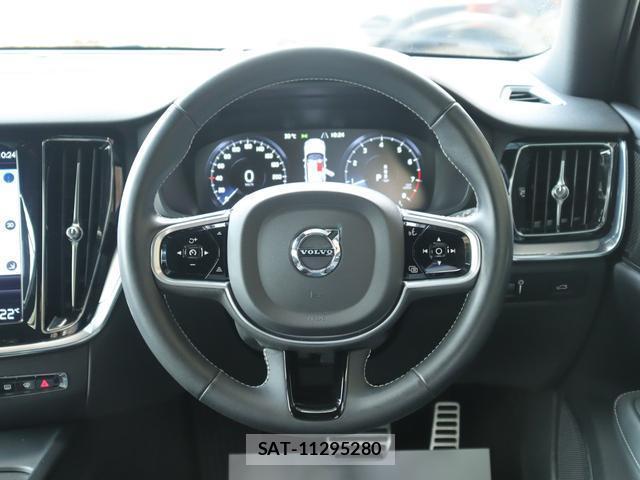 Volvo V60 2021-08 8360603-11