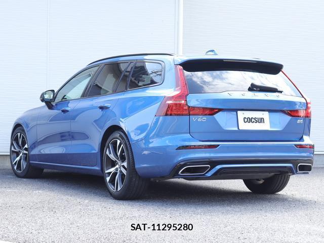 Volvo V60 2021-08 8360603-9