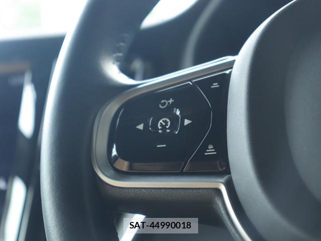 Volvo V60 2019-07 8360604-13