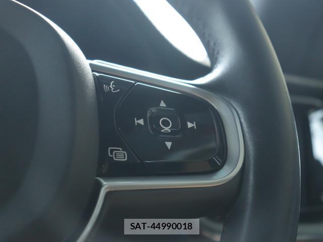 Volvo V60 2019-07 8360604-14