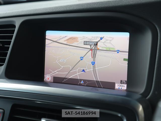 Volvo V60 2017-07 8360605-17