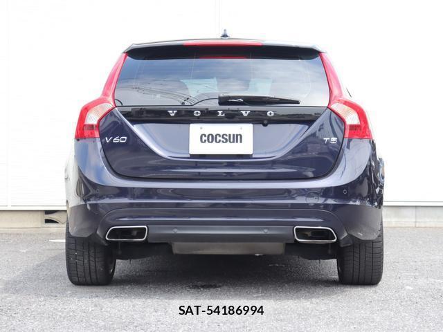 Volvo V60 2017-07 8360605-8