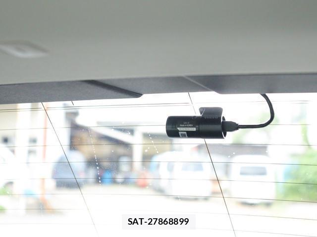 Volvo V60 2018-10 8360607-17