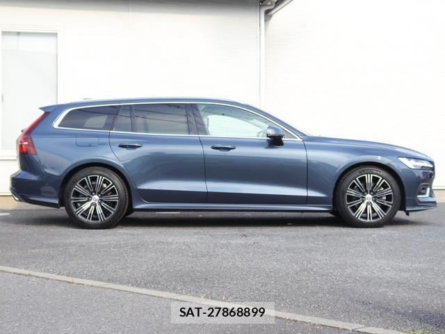 Volvo V60 2018-10 8360607-6