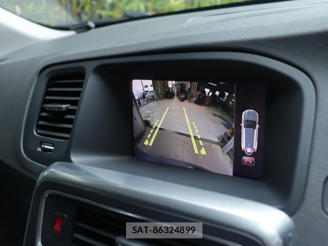Volvo V60 2018-09 8360610-17