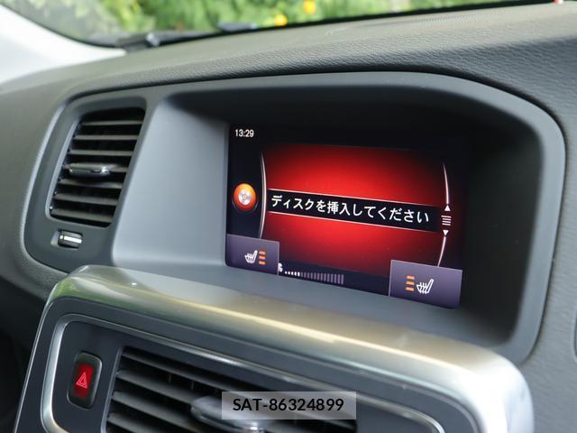 Volvo V60 2018-09 8360610-19