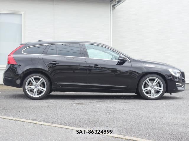 Volvo V60 2018-09 8360610-6