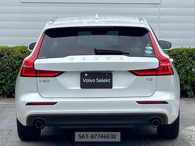 Volvo V60 2019-09 8361087-19