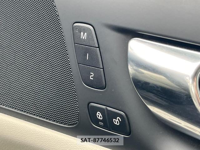 Volvo V60 2019-09 8361087-8